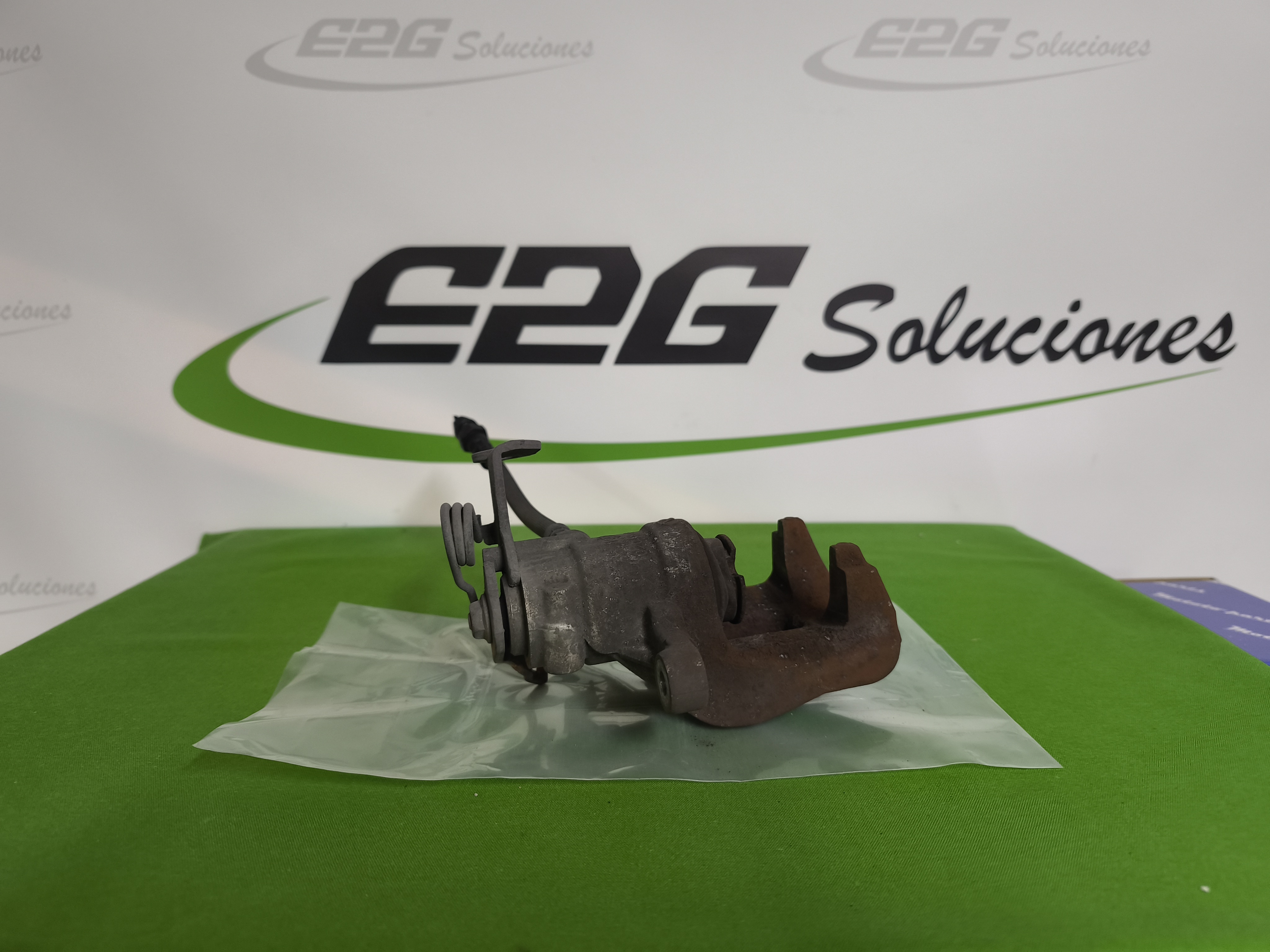 galeria PINZA FRENO TRS IZQ FIAT BRAVO 735434009