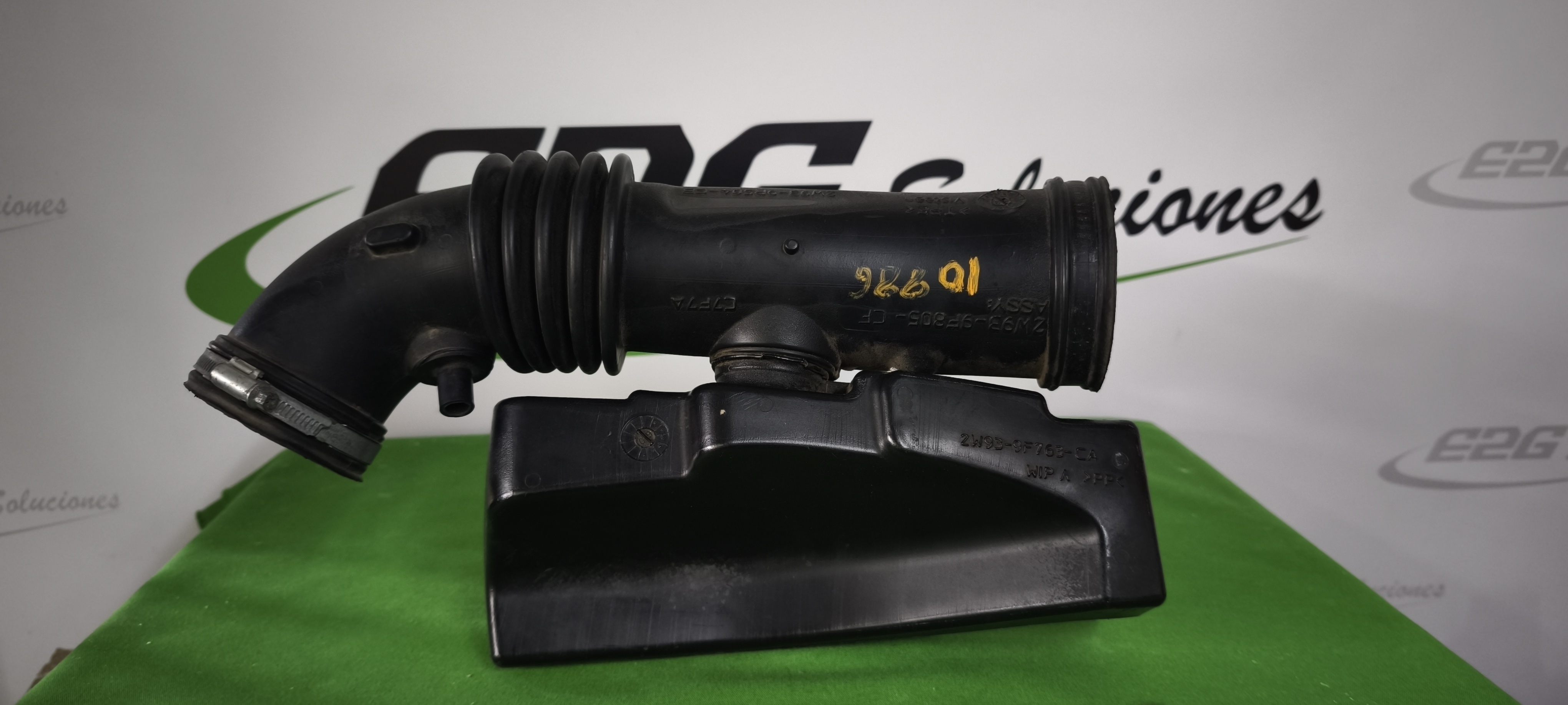 galeria TUBO ADMISION DE AIRE RECUPERADO JAGUAR S-TYPE  XR849998 